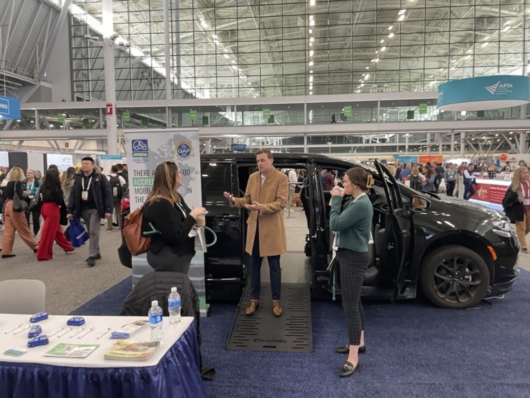 NMEDA Showcases Auto Mobility Solutions at APTA Combined Sections